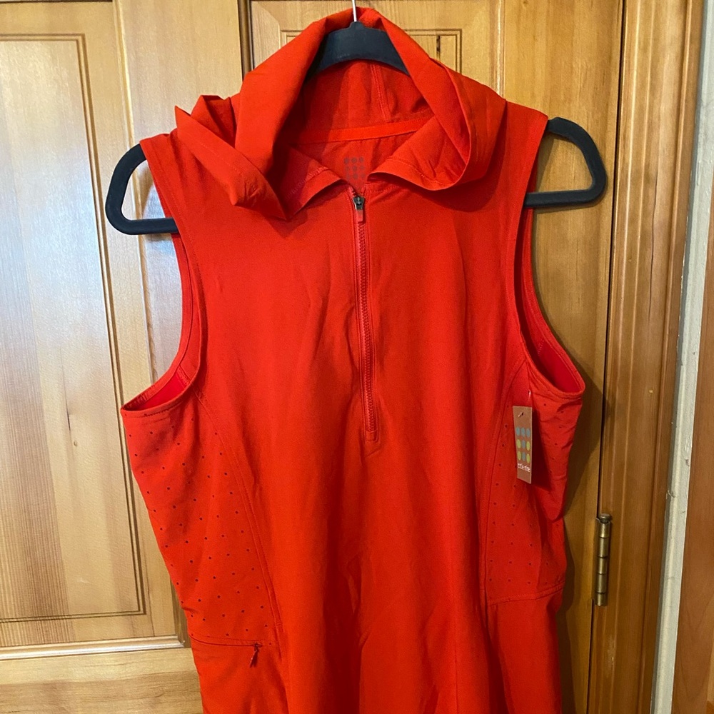 Title Nine sleeveless dress, size 10. It is NWT with quick-dry fabric.